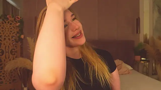 Snapshot of Smiley_Mia chatting on 26, 5, 2026 Smiley Mia online show from 26, 5, 2026