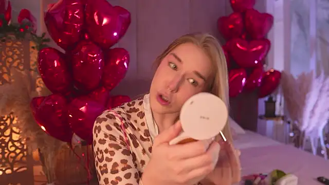 Smiley Mia online show from 21, 2, 2026