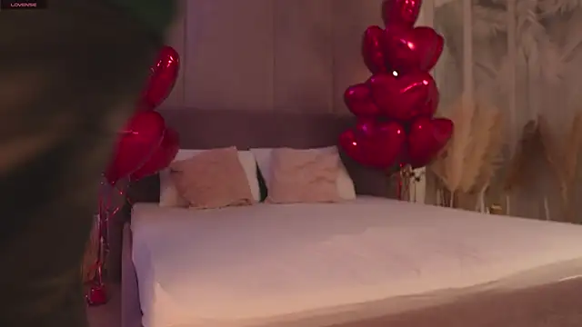 Smiley Mia online show from 14, 2, 2026