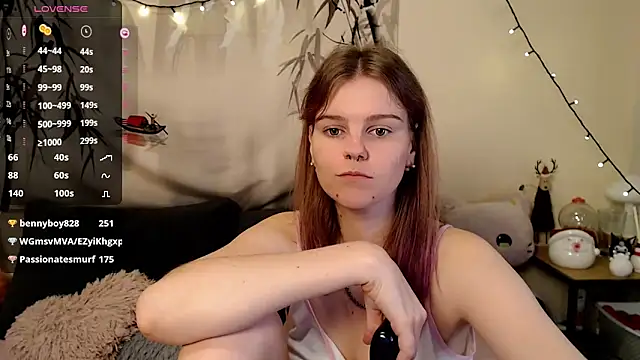 Moona xx online show from 4, 1, 2025