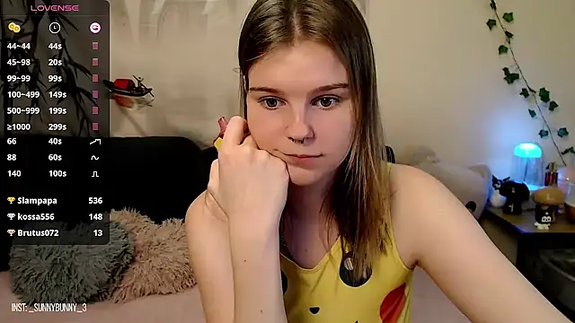 Moona xx online show from 12, 3, 2025