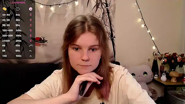 Moona xx online show from 18, 1, 2025