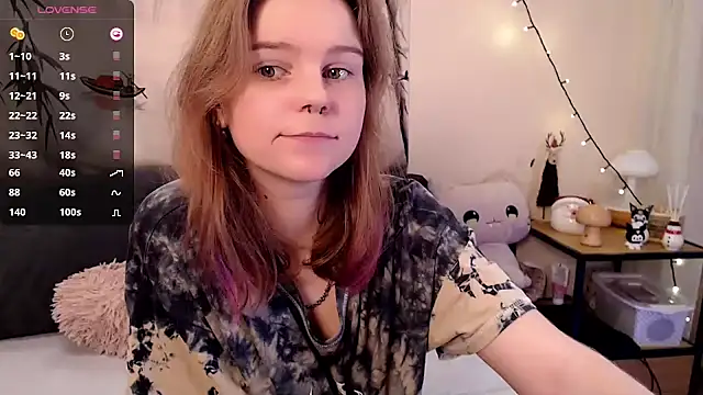 Moona xx online show from 11, 1, 2025