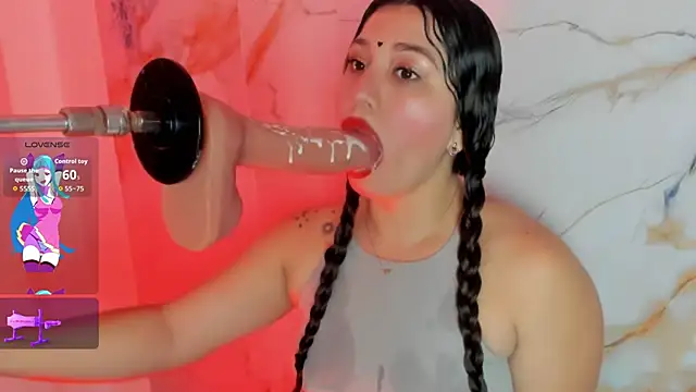 hade cute online show from 17, 4, 2026