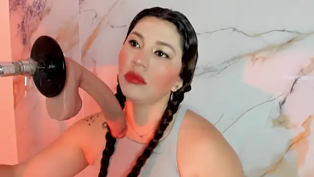 hade cute online show from 27, 11, 2025