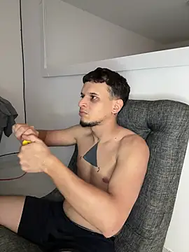 ArturoDelgado1 online show from 25, 3, 2026