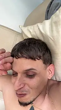 ArturoDelgado1 online show from 16, 4, 2026