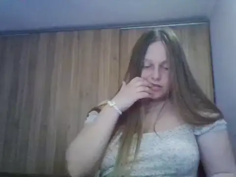 Evasapples online show from 28, 2, 2025