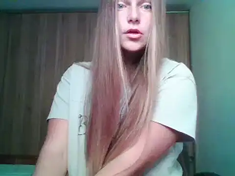 Evasapples online show from 2, 10, 2025