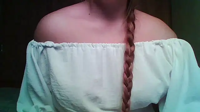 Evasapples online show from 6, 11, 2025