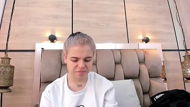 dorothy vegga online show from 5, 3, 2026