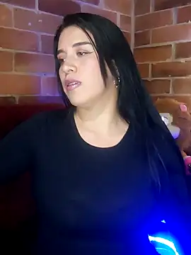 Gabriela squirt02 online show from 7, 1, 2025