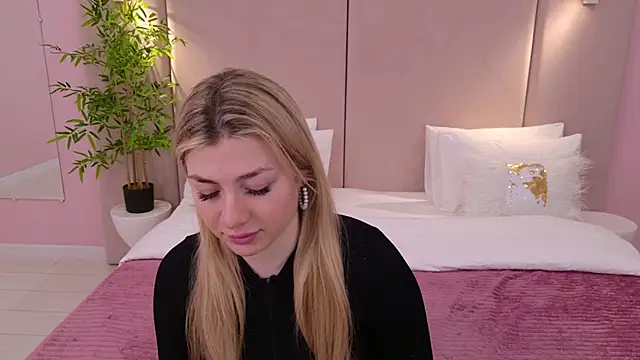 HelenaMorgan online show from 22, 2, 2025