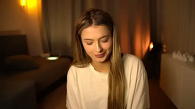 elisa moon online show from 13, 12, 2024