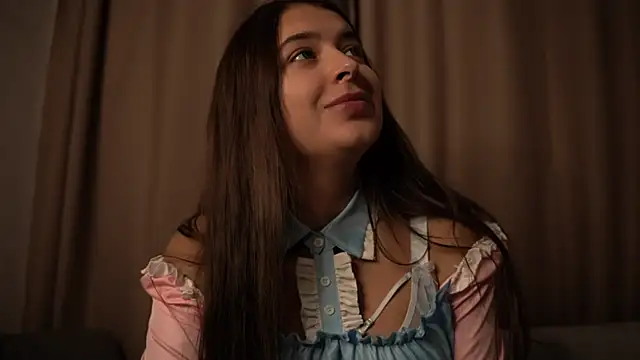 Snapshot of elisa_moon chatting on 7, 11, 2025 elisa moon online show from 7, 11, 2025