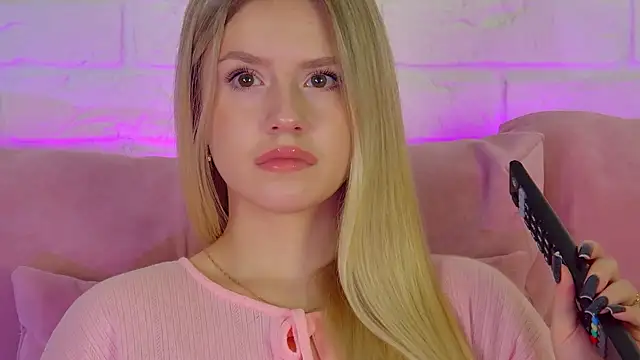 MilanaBalmain online show from 17, 1, 2026