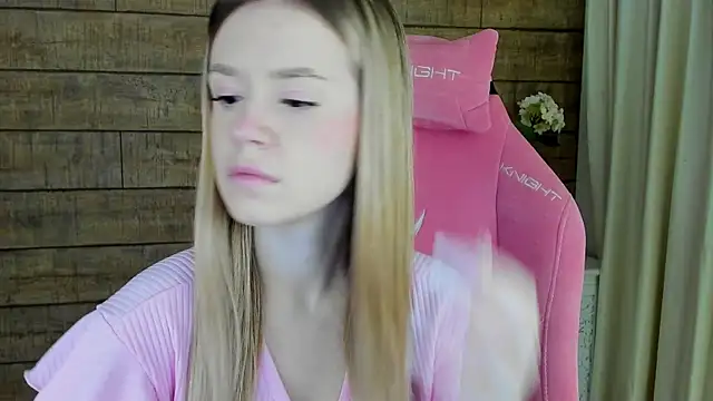 MilanaBalmain online show from 11, 10, 2025