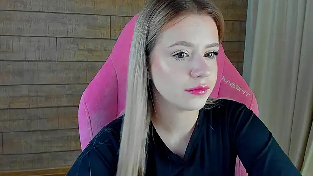 MilanaBalmain online show from 21, 3, 2026