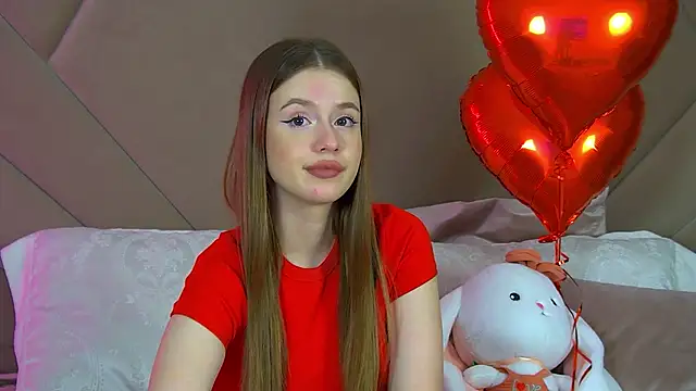 MilanaBalmain online show from 15, 2, 2025