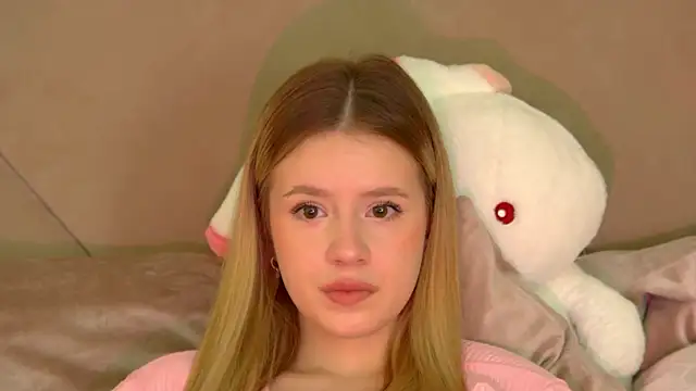 MilanaBalmain online show from 31, 10, 2025