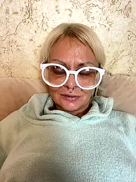 Gardener of Illusions online show from 3, 11, 2025