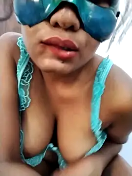 Snapshot of Zaraangle chatting on 6, 5, 2026 Zaraangle online show from 6, 5, 2026