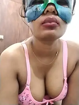 Snapshot of Zaraangle chatting on 3, 7, 2026 Zaraangle online show from 3, 7, 2026