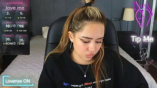 baby  kim online show from 22, 10, 2025