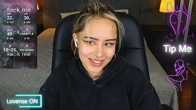 baby  kim online show from 10, 10, 2025