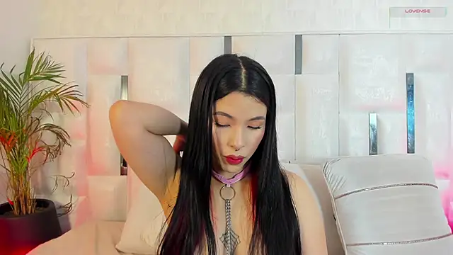 Snapshot of im_nika_ chatting on 18, 11, 2025 im nika online show from 18, 11, 2025