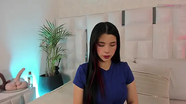 im nika  online show from 19, 1, 2026