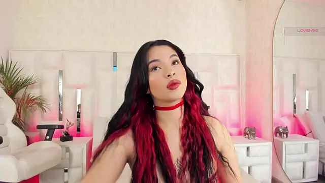 Snapshot of im_nika_ chatting on 29, 10, 2025 im nika online show from 29, 10, 2025