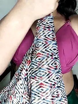 Snapshot of Tapur- chatting on 5, 11, 2025 Tapur- online show from 5, 11, 2025