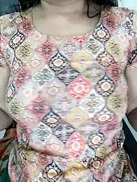 Snapshot of Tapur- chatting on 3, 11, 2025 Tapur- online show from 3, 11, 2025