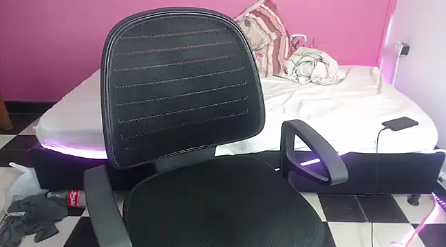 Albertwd420 online show from 25, 1, 2025