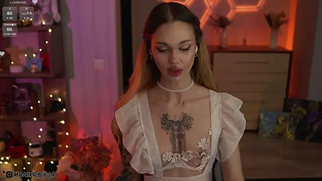 ManiFreyja online show from 4, 11, 2025