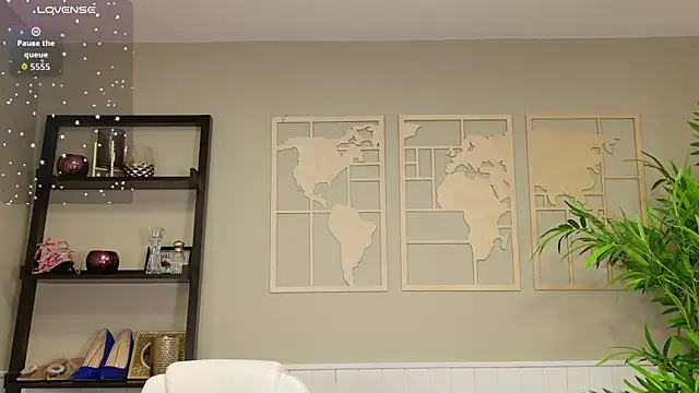 LadyLeea online show from 17, 12, 2025