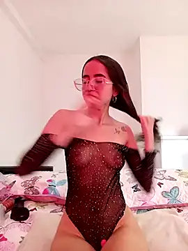 Mia Fischer online show from 1, 3, 2025