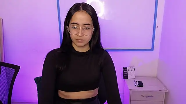 Mia Fischer online show from 5, 4, 2026