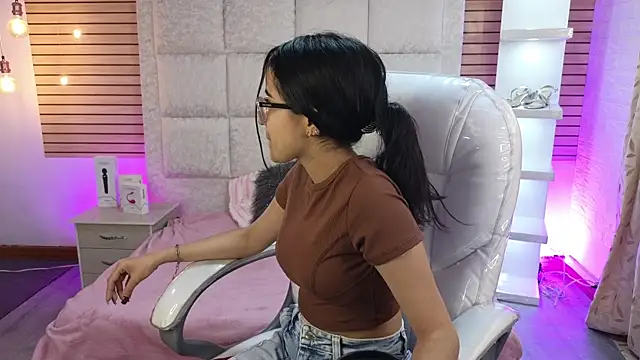 Mia Fischer online show from 22, 4, 2026