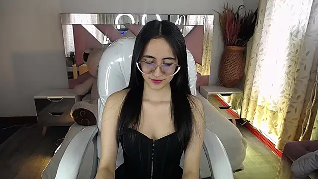 Mia Fischer online show from 13, 11, 2025