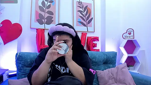 andreasc69   online show from 21, 2, 2025