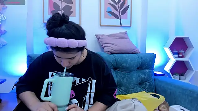 andreasc69   online show from 19, 3, 2025