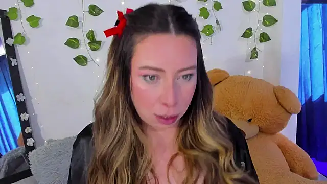 Snapshot of JanneKim chatting on 26, 11, 2025 JanneKim online show from 26, 11, 2025