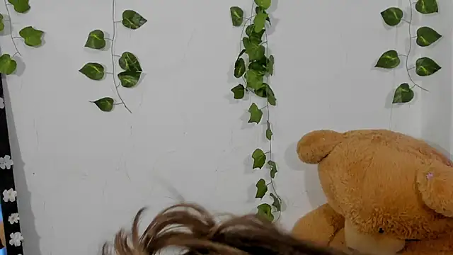 Snapshot of JanneKim chatting on 22, 10, 2025 JanneKim online show from 22, 10, 2025