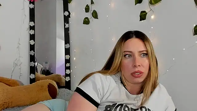 JanneKim online show from 30, 4, 2026