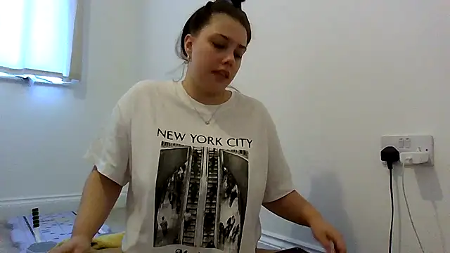 Krystal Tx online show from 4, 4, 2026