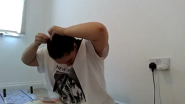 Krystal Tx online show from 3, 4, 2026