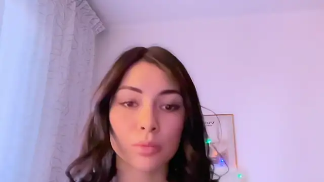 valorant girl online show from 7, 3, 2025