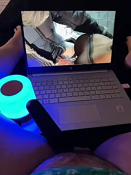 yourcutesarah online show from 13, 11, 2025